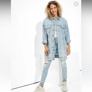 AE Oversized Boyfriend Denim Jacket medium
